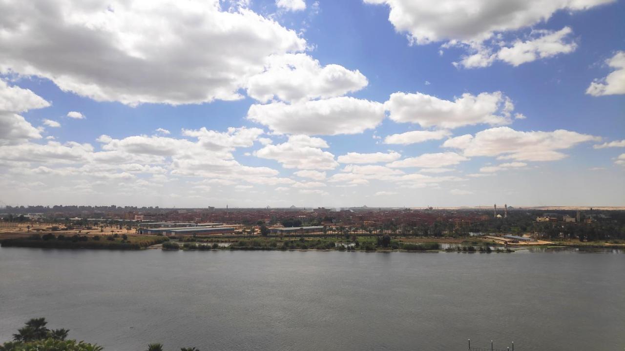 Nile Pyramidal View Apartment Cairo Exterior foto